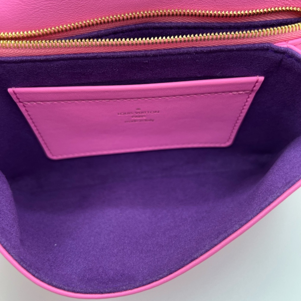 Louis Vuitton Lambskin Embossed Monogram Vuittamins Pochette Coussin Rose Violet - Picture 3 of 15
